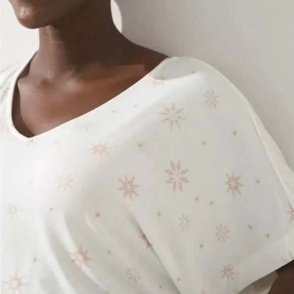 SOMA COOL NIGHTS IVORY SPARKLE STARS LOUNGE BOXY TOP - Picture 2 of 8